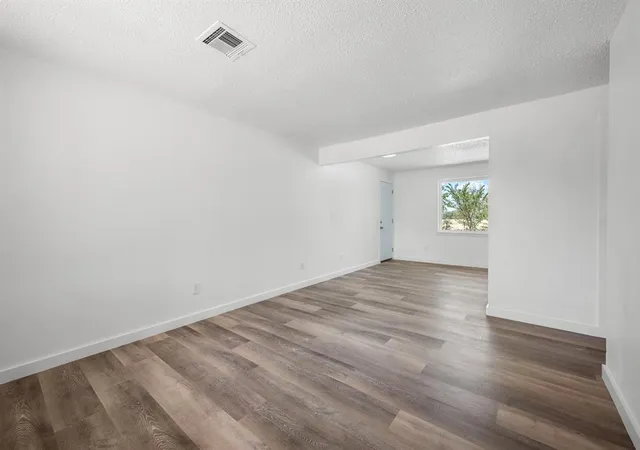 Photo 4 of Single family home for sale at 3025 SE 51st Street, Oklahoma City, OK 73135 | MLS# 1250588 | Listing updated on 2026-09-24