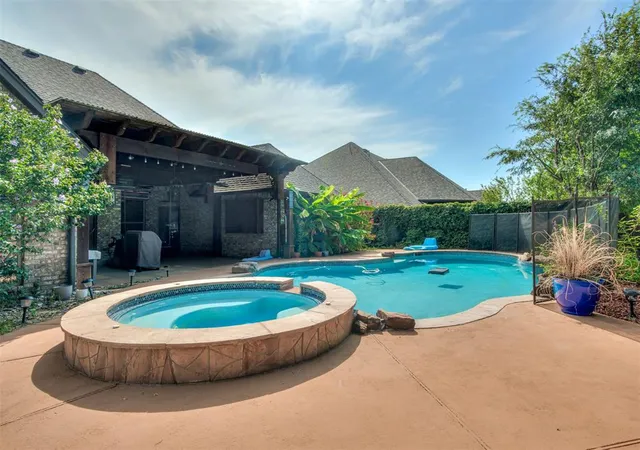 Photo 2 of Single family home for sale at 17021 Holly Burn Cir, Edmond, OK 73012 | MLS# 1250597 | Listing updated on 2026-10-08