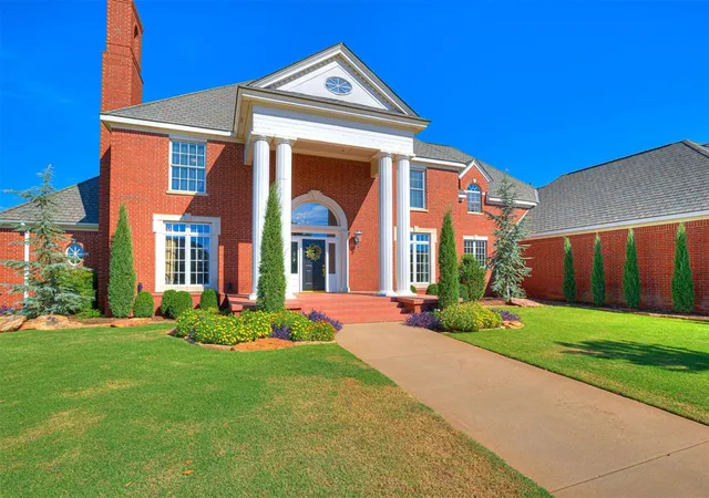 Photo 2 of Single family home for sale at 1709 Irvine Dr, Edmond, OK 73025 | MLS# 1250604 | Listing updated on 2026-10-07