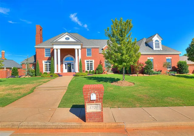 Photo 3 of Single family home for sale at 1709 Irvine Dr, Edmond, OK 73025 | MLS# 1250604 | Listing updated on 2026-10-07