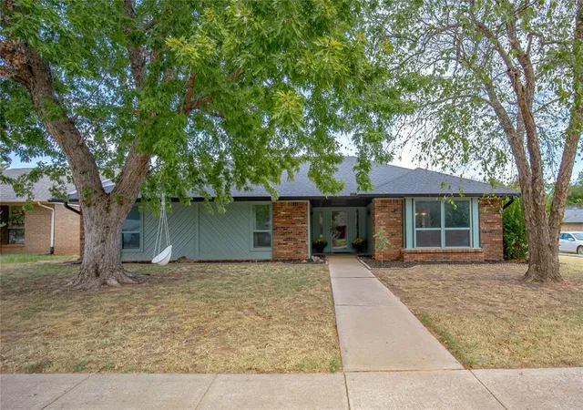 Photo 1 of Single family home for sale at 1724 Still Water Ln, Edmond, OK 73013 | MLS# 1250606 | Listing updated on 2026-10-07