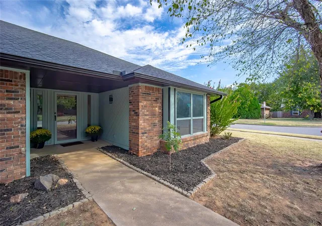 Photo 2 of Single family home for sale at 1724 Still Water Ln, Edmond, OK 73013 | MLS# 1250606 | Listing updated on 2026-10-07