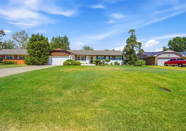 Photo 2 of Single family home for sale at 1807 Nw 32nd Street, Lawton, OK 73505 | MLS# 1250607 | Listing updated on 2026-09-23
