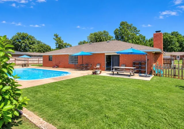 Photo 1 of Single family home for sale at 405 N Lakeside Ter, Mustang, OK 73064 | MLS# 1250608 | Listing updated on 2026-09-24