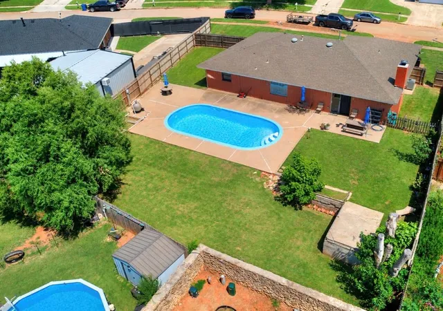 Photo 3 of Single family home for sale at 405 N Lakeside Ter, Mustang, OK 73064 | MLS# 1250608 | Listing updated on 2026-09-24