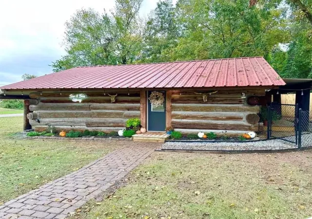 Photo 2 of Single family home for sale at 37801 Old Hwy 270, Shawnee, OK 74804 | MLS# 1250609 | Listing updated on 2026-09-28