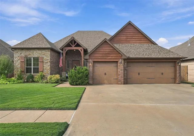 Photo 1 of Sale Pending at 19605 Rambling Crk Dr, Edmond, OK 73012 | MLS# 1250622 | Listing updated on 2026-09-28