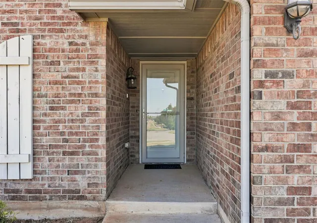 Photo 4 of Single family home for sale at 15416 Hl Branch Rd, Edmond, OK 73013 | MLS# 1250633 | Listing updated on 2026-10-19