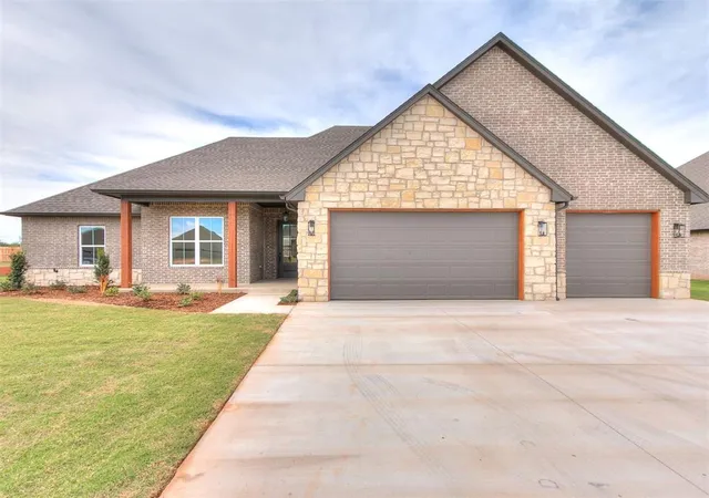 Single family home for sale at 1103 Jozie Way, Tuttle, OK 73089 | MLS# 1250639