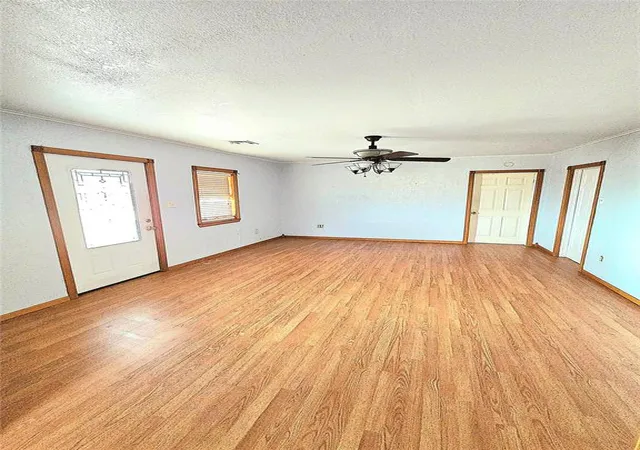 Photo 2 of Single family home for sale at 17003 Us Hwy 283, Altus, OK 73521 | MLS# 1250641 | Listing updated on 2026-09-24