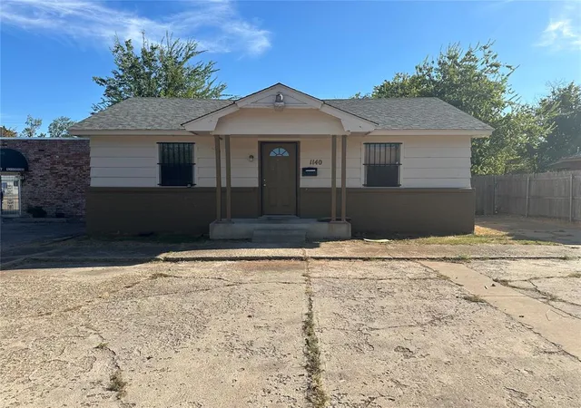 Single family home for sale at 1140 NW 92nd Street, Oklahoma City, OK 73114 | MLS# 1250643