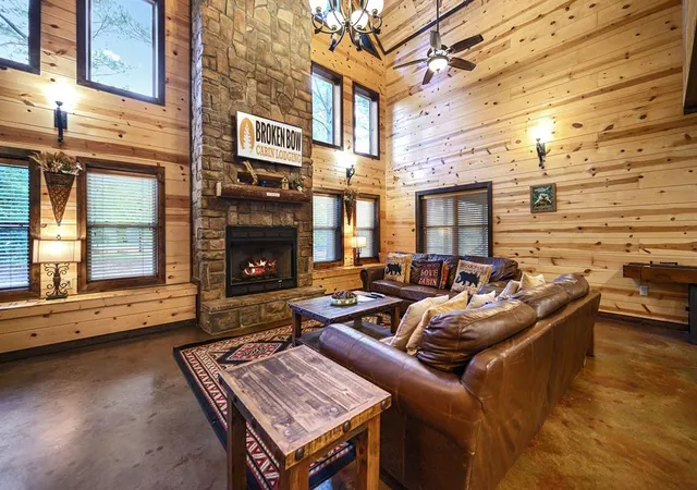 Photo 3 of Single family home for sale at 37 Orange Grv Rd, Broken Bow, OK 74728 | MLS# 1250650 | Listing updated on 2026-09-30
