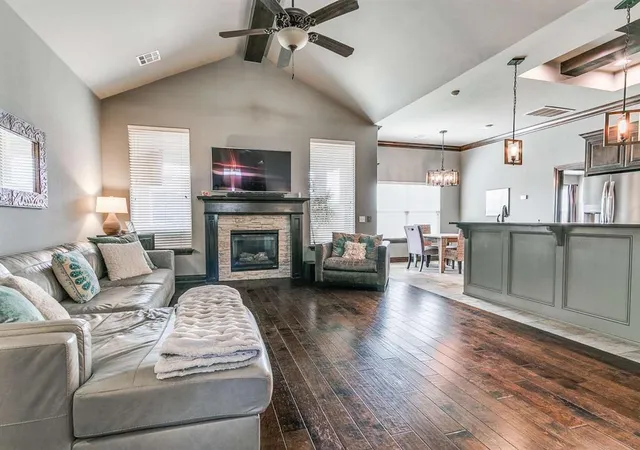 Photo 4 of Single family home for sale at 15200 Homecoming Dr, Edmond, OK 73013 | MLS# 1250653 | Listing updated on 2026-09-25