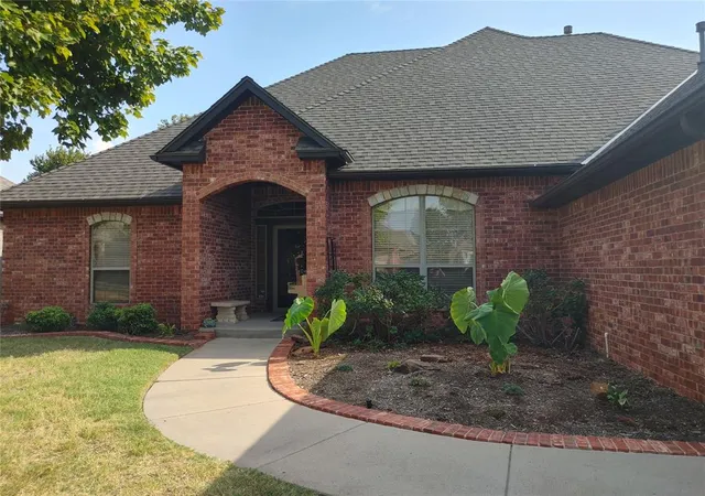 Photo 2 of Single family home for sale at 1516 Sw 136th Street, Oklahoma City, OK 73170 | MLS# 1250661 | Listing updated on 2026-10-07