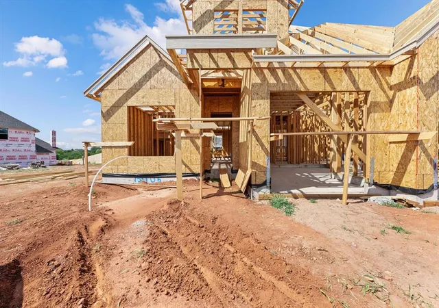 Photo 3 of Single family home for sale at 15405 Addison Ln, Edmond, OK 73013 | MLS# 1250667 | Listing updated on 2026-09-30