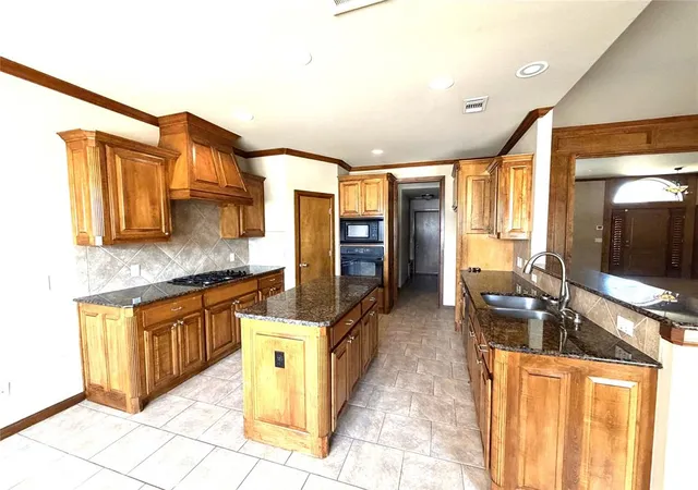 Photo 3 of Single family home for sale at 18309 El Greco Dr, Edmond, OK 73012 | MLS# 1250668 | Listing updated on 2026-10-02