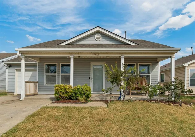 Photo 2 of Single family home for sale at 15612 Acacia Rd, Oklahoma City, OK 73170 | MLS# 1250683 | Listing updated on 2026-09-29
