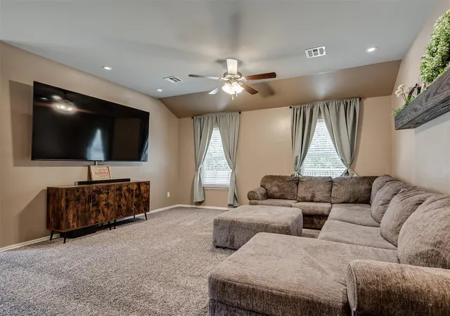 Photo 4 of Single family home for sale at 1880 Bliss Cir, Newcastle, OK 73065 | MLS# 1250687 | Listing updated on 2026-10-08