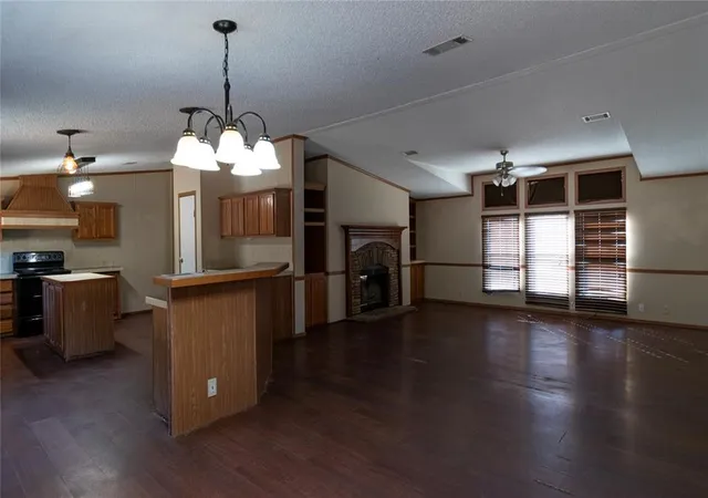 Photo 2 of Sale Pending at 20017 Se 94th Street, Newalla, OK 74857 | MLS# 1250704 | Listing updated on 2026-09-24