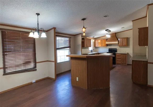 Photo 3 of Sale Pending at 20017 SE 94th Street, Newalla, OK 74857 | MLS# 1250704 | Listing updated on 2026-09-24