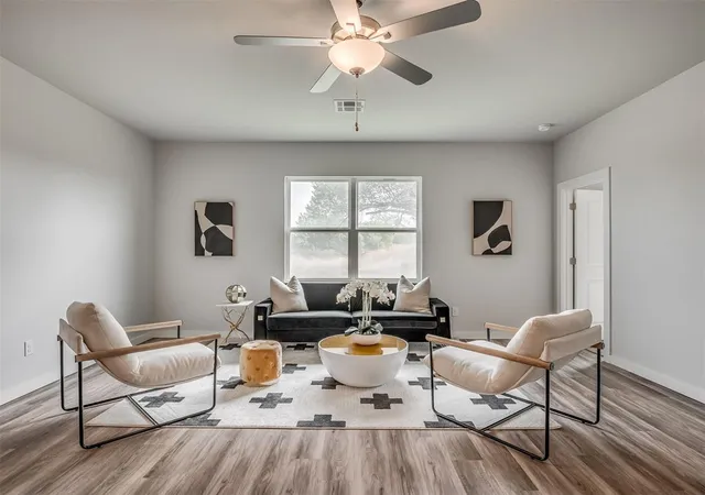 Photo 3 of Single family home for sale at 745 Cumberland Dr, Guthrie, OK 73044 | MLS# 1250706 | Listing updated on 2026-10-07