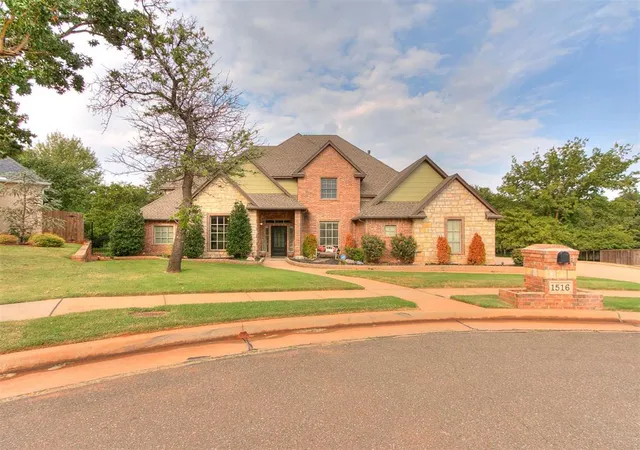 Photo 3 of Sale Pending at 1516 Briar Forest Cir, Edmond, OK 73025 | MLS# 1250725 | Listing updated on 2026-10-15