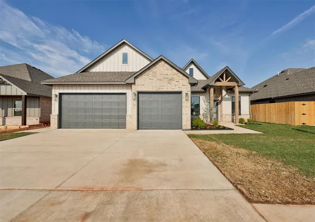 Photo 2 of Single family home for sale at 1813 Aminas Way, Yukon, OK 73099 | MLS# 1250744 | Listing updated on 2026-09-25