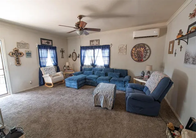 Photo 4 of Single family home for sale at 300 S Cedar Ave, Sayre, OK 73662 | MLS# 1250757 | Listing updated on 2026-09-25