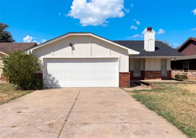 Single family home for sale at 729 NW 113th Street, Oklahoma City, OK 73114 | MLS# 1250758