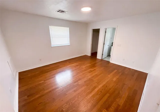 Photo 3 of Single family home for sale at 729 Nw 113th Street, Oklahoma City, OK 73114 | MLS# 1250758 | Listing updated on 2026-09-26