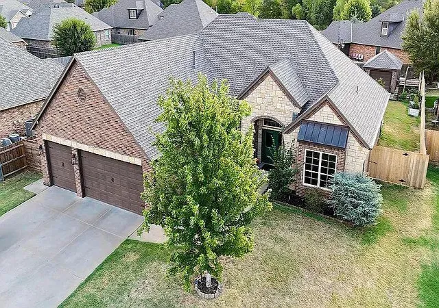 Single family home for sale at 12624 Lexington Dr, Oklahoma City, OK 73173 | MLS# 1250760