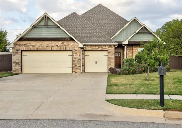 Photo 1 of Single family home for sale at 2001 Hidden Prairie Ct, Edmond, OK 73013 | MLS# 1250767 | Listing updated on 2026-10-07