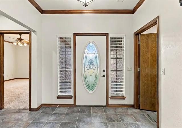 Photo 3 of Single family home for sale at 1718 Bridlewood Ct, Shawnee, OK 74804 | MLS# 1250770 | Listing updated on 2026-09-26