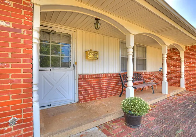 Photo 3 of Single family home for sale at 624 E 26th Street, Edmond, OK 73013 | MLS# 1250772 | Listing updated on 2026-09-26