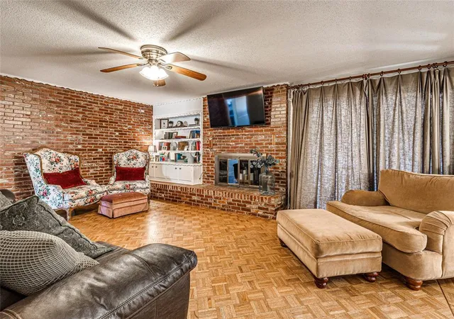 Photo 4 of Single family home for sale at 624 E 26th Street, Edmond, OK 73013 | MLS# 1250772 | Listing updated on 2026-09-26