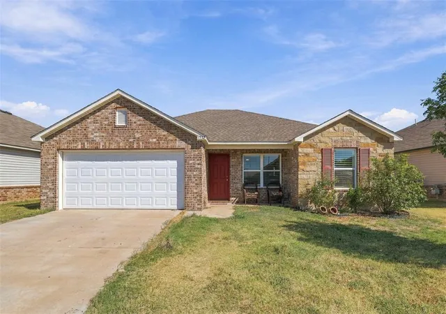 Photo 1 of Single family home for sale at 1732 Settlers Xing Blvd, El Reno, OK 73036 | MLS# 1250778 | Listing updated on 2026-10-07