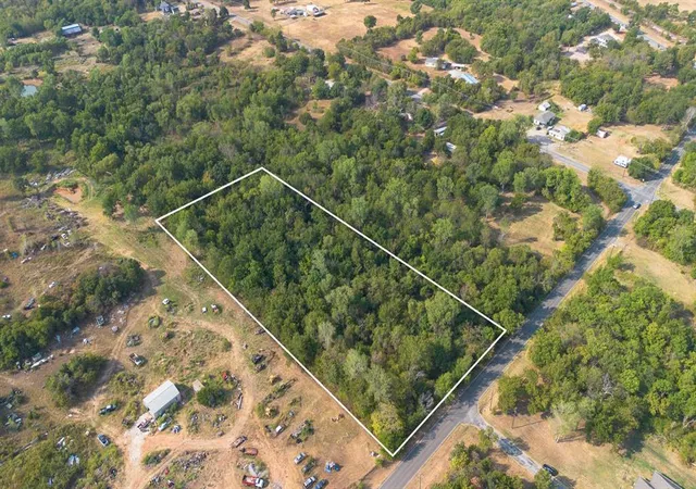 Photo 4 of Land for sale at 11206 E Wilshire Blvd, Spencer, OK 73084 | MLS# 1250788 | Listing updated on 2026-09-25