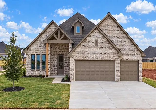 Photo 1 of Single family home for sale at 709 Manzano Dr, Norman, OK 73071 | MLS# 1250792 | Listing updated on 2026-09-25
