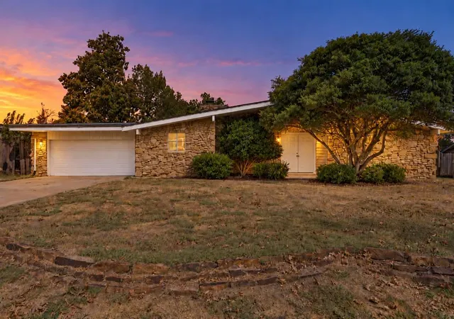 Photo 1 of Sale Pending at 3709 Nw 68th Street, Oklahoma City, OK 73116 | MLS# 1250796 | Listing updated on 2026-10-02