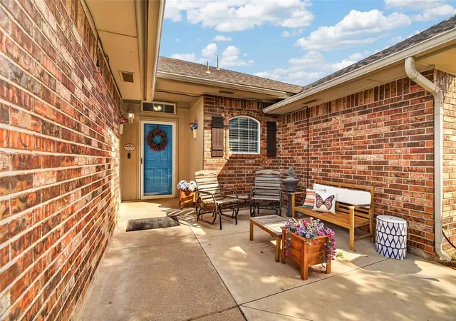Photo 3 of Single family home for sale at 10221 Bradford Way, Yukon, OK 73099 | MLS# 1250800 | Listing updated on 2026-10-29