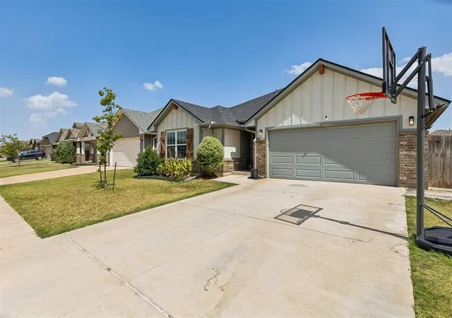 Photo 3 of Single family home for sale at 8704 Yassir Btm, Yukon, OK 73099 | MLS# 1250813 | Listing updated on 2026-09-25