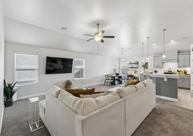 Photo 4 of Single family home for sale at 8704 Yassir Btm, Yukon, OK 73099 | MLS# 1250813 | Listing updated on 2026-09-25