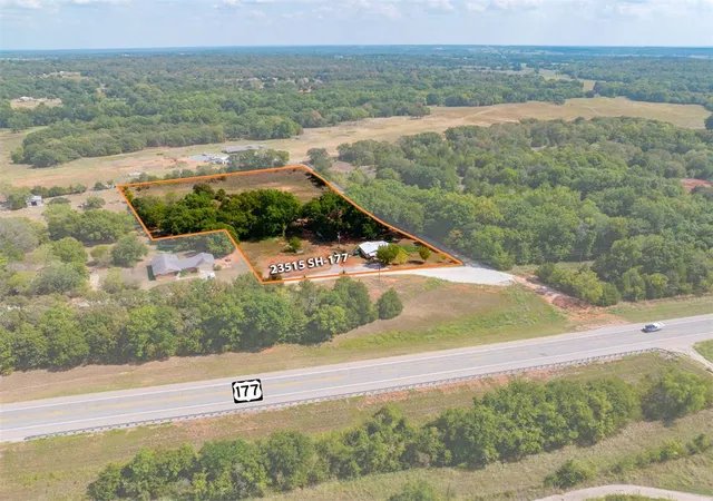 Photo 2 of Single family home for sale at 23515 Us Hwy 177, Tecumseh, OK 74873 | MLS# 1250818 | Listing updated on 2026-09-24