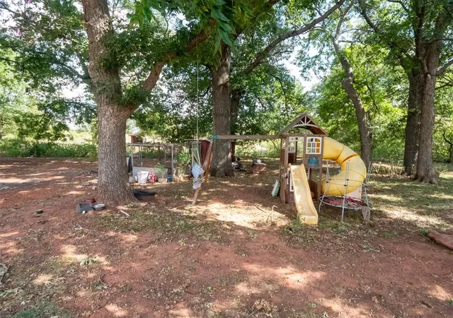 Photo 3 of Single family home for sale at 23515 US Hwy 177, Tecumseh, OK 74873 | MLS# 1250818 | Listing updated on 2026-09-24