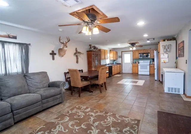 Photo 4 of Single family home for sale at 23515 US Hwy 177, Tecumseh, OK 74873 | MLS# 1250818 | Listing updated on 2026-09-24