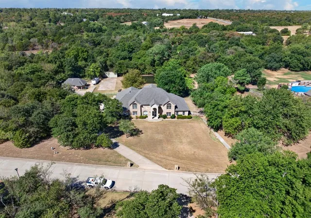Photo 1 of Single family home for sale at 3231 Wakefield Ln, Choctaw, OK 73020 | MLS# 1250834 | Listing updated on 2026-09-25