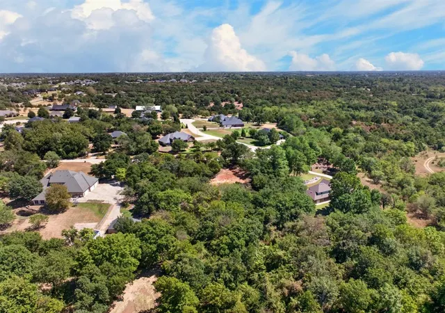 Photo 2 of Single family home for sale at 3231 Wakefield Ln, Choctaw, OK 73020 | MLS# 1250834 | Listing updated on 2026-09-25