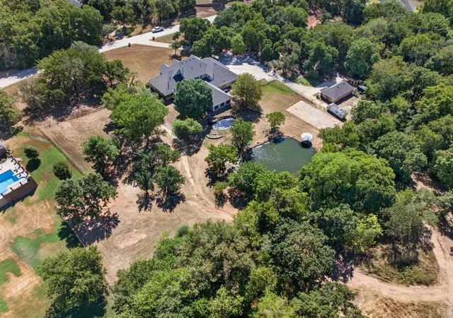 Photo 3 of Single family home for sale at 3231 Wakefield Ln, Choctaw, OK 73020 | MLS# 1250834 | Listing updated on 2026-09-25