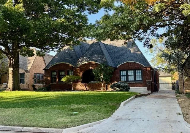 Single family home for sale at 709 NW 42nd Street, Oklahoma City, OK 73118 | MLS# 1250839