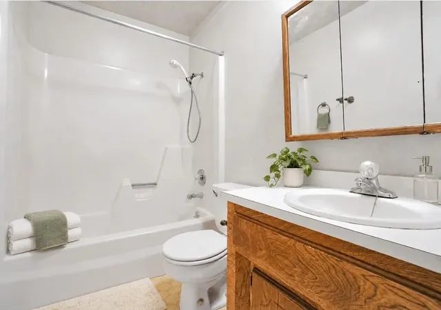 Photo 4 of Sale Pending at 105 NW Boundry Rd, Erick, OK 73645 | MLS# 1250849 | Listing updated on 2026-10-07